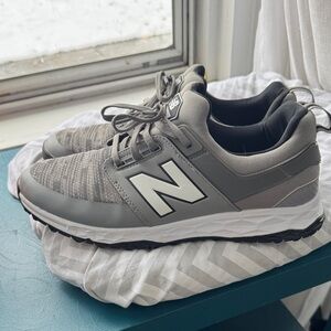 New Balance Men's Gray and White Golf Sneakers